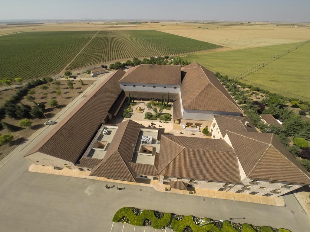 Bodegas Hacienda Albae Vendégház Argamasilla de Alba Kültér fotó